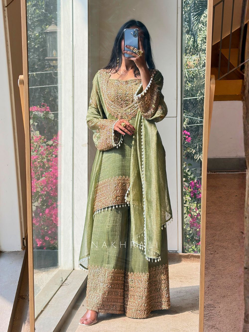 Elegant Embroidered Festive Wear Kurta Set