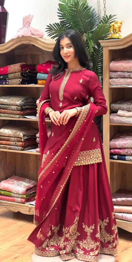 Label Mayra Signature Crimson Royal Set
